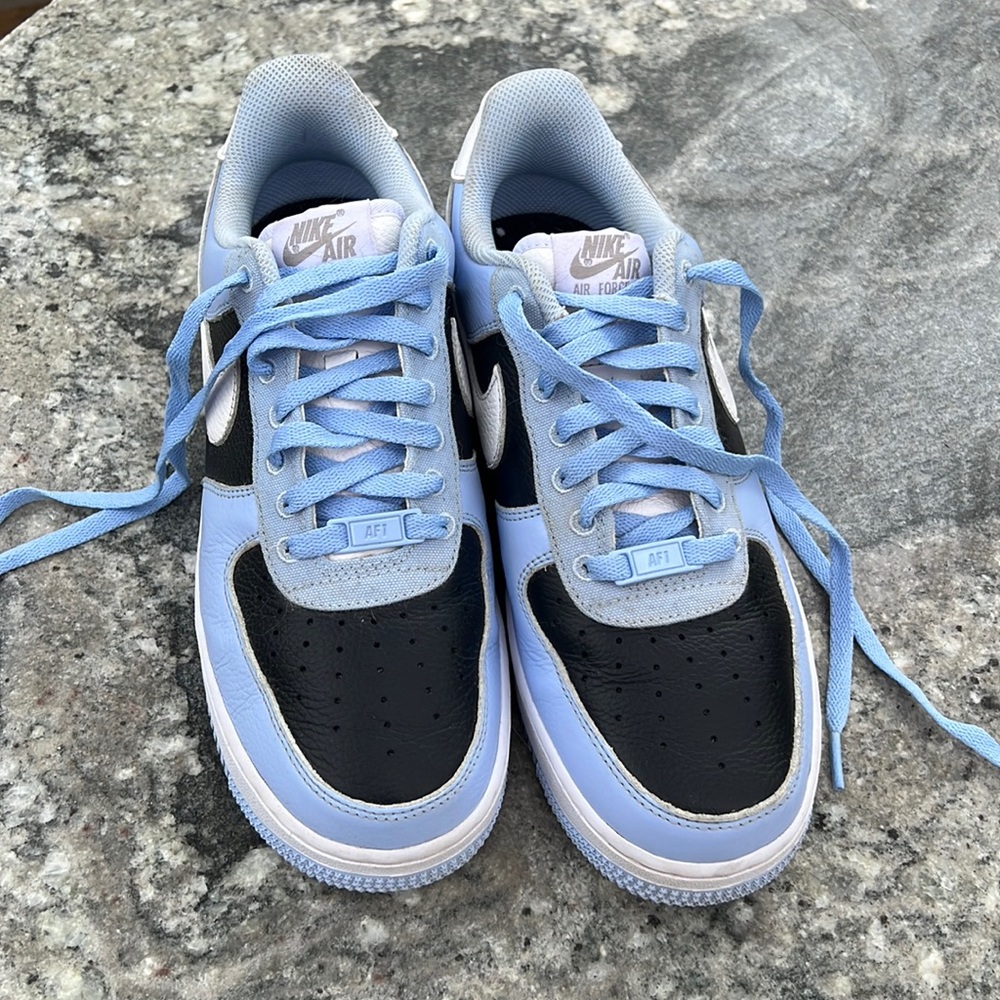 Nike Air Force 1 - Men’s size 8 w/ crease protectors